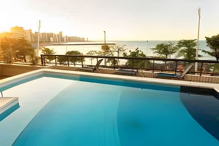 Hosts BR - Flat à beira-mar no Meireles