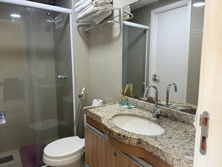 Hosts BR - Apartamento vista parcial mar