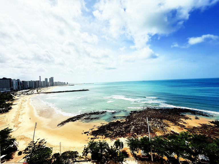 Hosts BR - Flat à beira-mar no Meireles