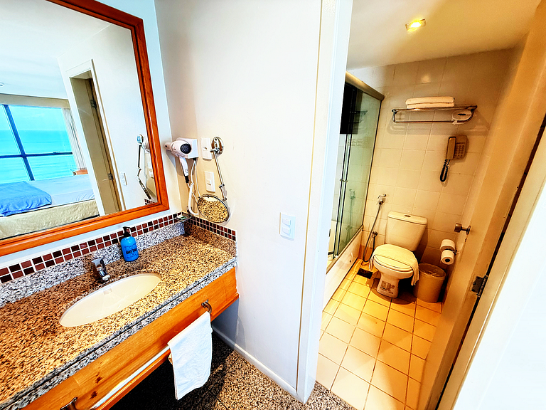 Hosts BR - Flat à beira-mar no Meireles